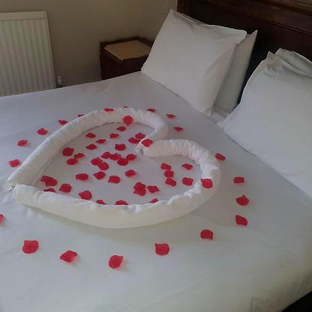 Rose Tor Hotel Llandudno Extérieur photo